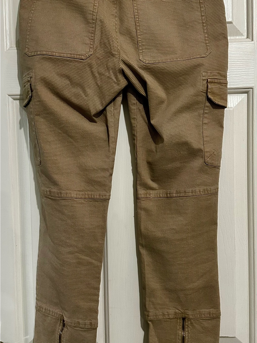 Pilcro Anthropologie Summit Brown and Cream Houndstooth Cargo Pants - Picture 11 of 14